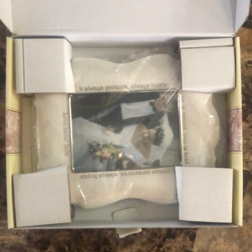 Lenox Wedding Frame